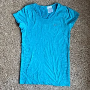 Nike dri-fit top